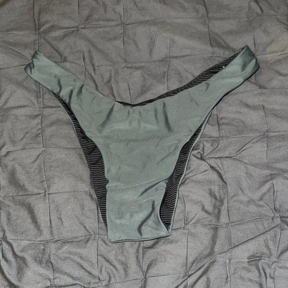 Acacia gray hi cut bottom